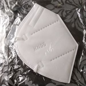 *ONLY 5 LEFT* 🤍 KN95 Mask White *BRAND NEW*